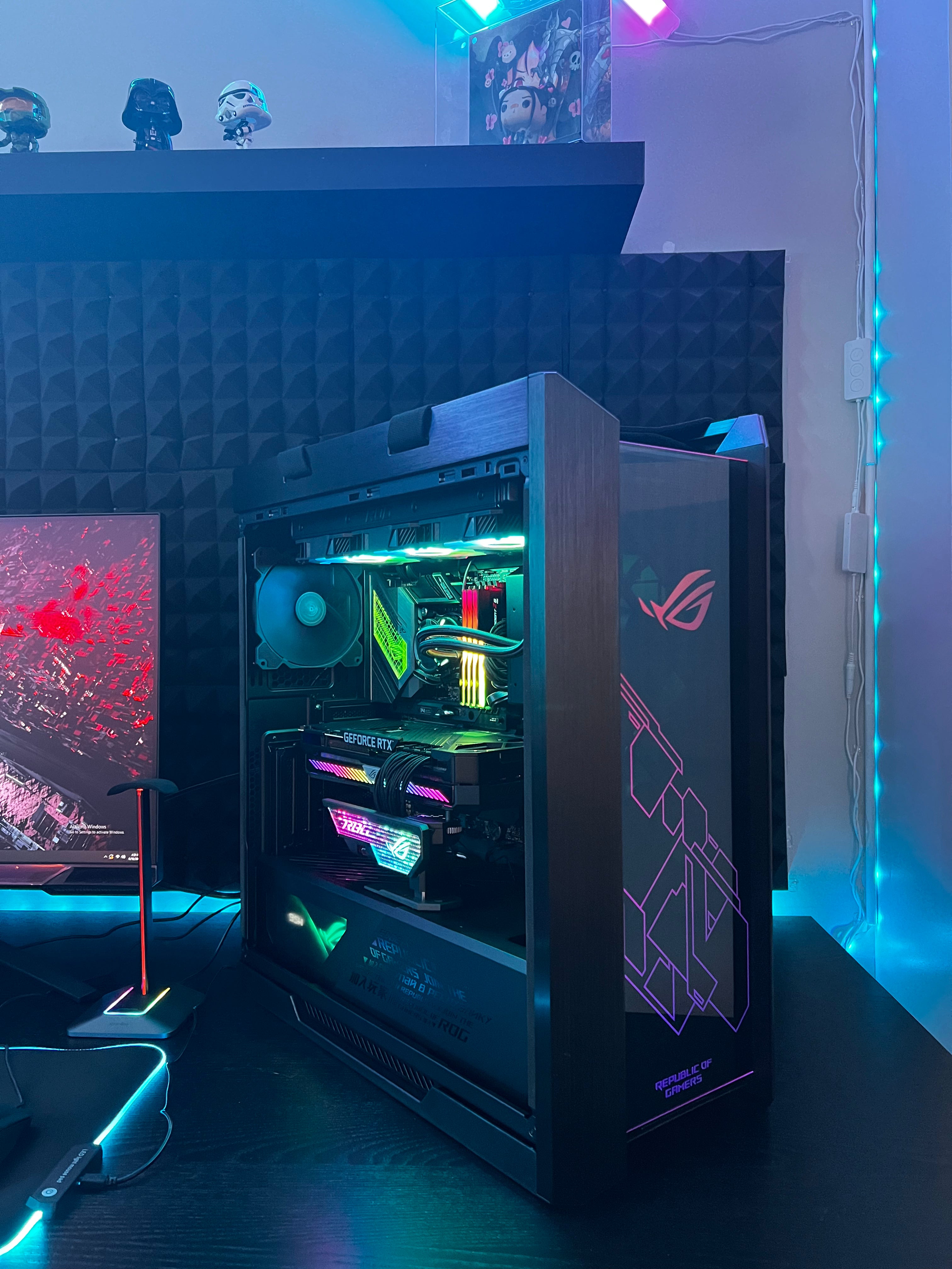 Intel Core i9 12900K, 32GB Ram, 2TB SSD, RTX 3090, Z690 Motherboard, Windows 11 pro
