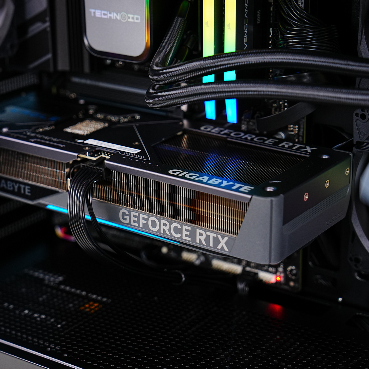 TECHNOID Glass Gaming PC - GeForce RTX 5070 Ti - AMD Ryzen 7 7800X3D - 32GB DDR5 - 2TB SSD - Win 11 PRO - AI Ready - VR Compatible - Wifi Bluetooth - Black