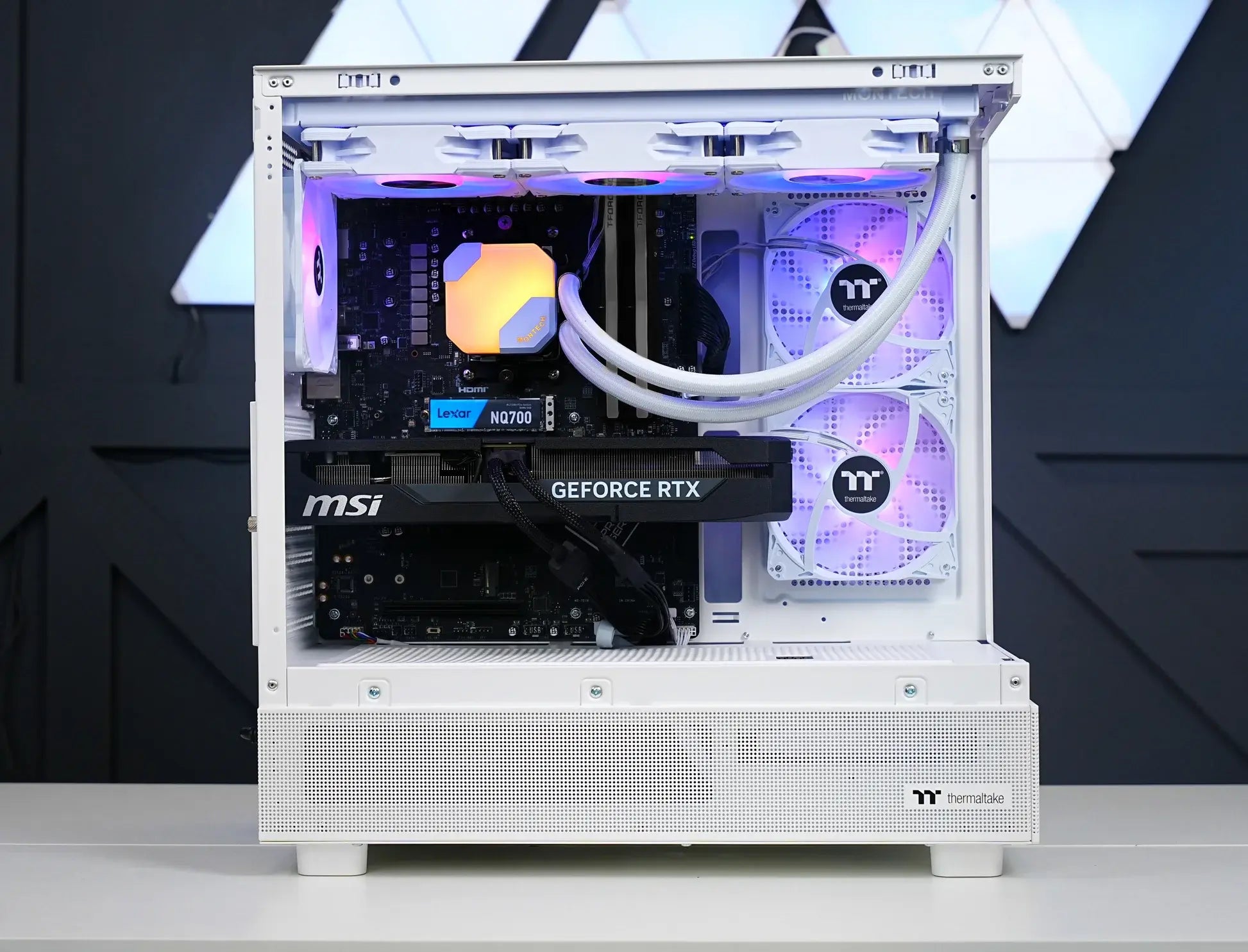 TECHNOID Glass Gaming PC - GeForce RTX 5070 - AMD Ryzen 7 7800X3D - 32GB DDR5 - 2TB SSD - Win 11 PRO - AI Ready - VR Compatible - Wifi Bluetooth