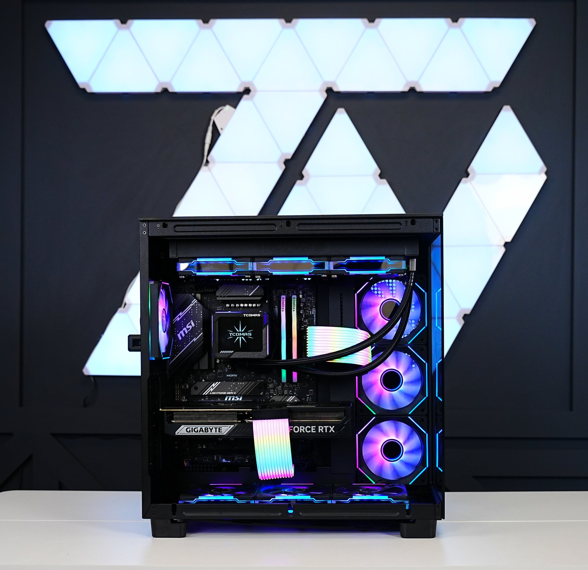 TECHNOID Frozen Gaming PC - RTX 5070 - AMD Ryzen 7 9700X - 32GB DDR5 - 2TB SSD - Win 11 PRO - AI Ready - 850w 80 Plus Gold PSU - VR Compatible - Black