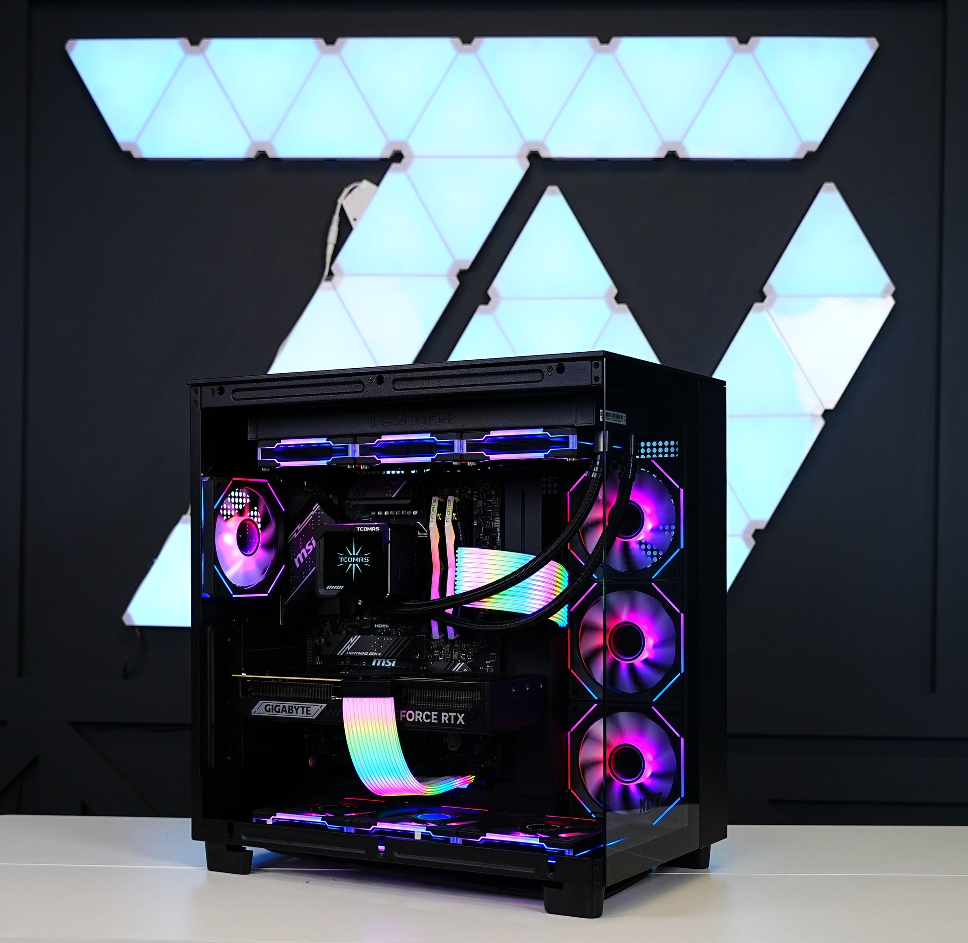 TECHNOID Frozen Gaming PC - RTX 5070 - AMD Ryzen 7 9700X - 32GB DDR5 - 2TB SSD - Win 11 PRO - AI Ready - 850w 80 Plus Gold PSU - VR Compatible - Black