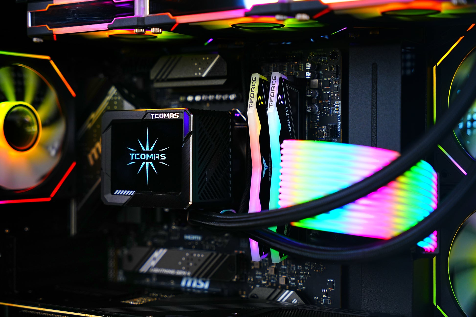 TECHNOID Frozen Gaming PC - RTX 5070 - AMD Ryzen 7 9700X - 32GB DDR5 - 2TB SSD - Win 11 PRO - AI Ready - 850w 80 Plus Gold PSU - VR Compatible - Black