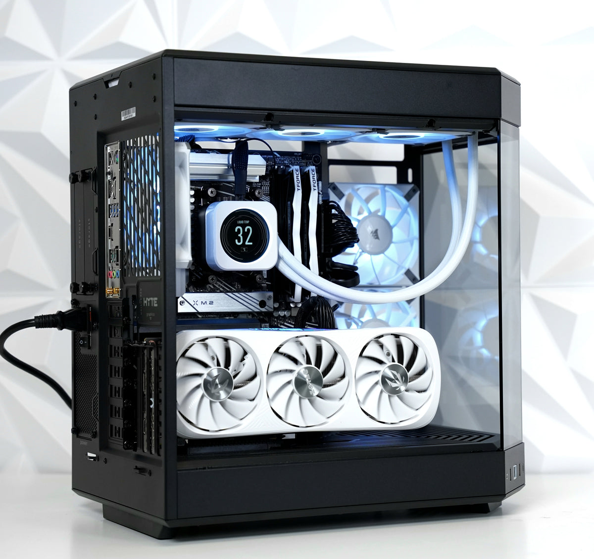 TECHNOID Limited Edition Gaming PC - GeForce RTX 5070 - AMD Ryzen 7 7800X3D - 32GB DDR5 - 2TB SSD - Win 11 PRO - AI Ready - 850w 80 Plus Gold PSU - VR Compatible - LCD AIO