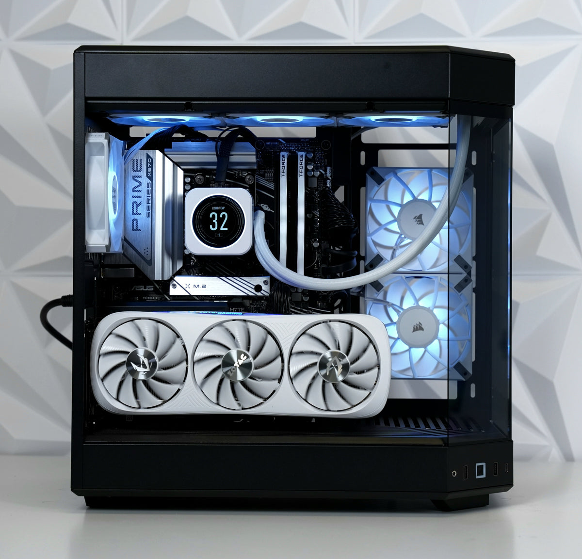 TECHNOID Limited Edition Gaming PC - GeForce RTX 5070 - AMD Ryzen 7 7800X3D - 32GB DDR5 - 2TB SSD - Win 11 PRO - AI Ready - 850w 80 Plus Gold PSU - VR Compatible - LCD AIO