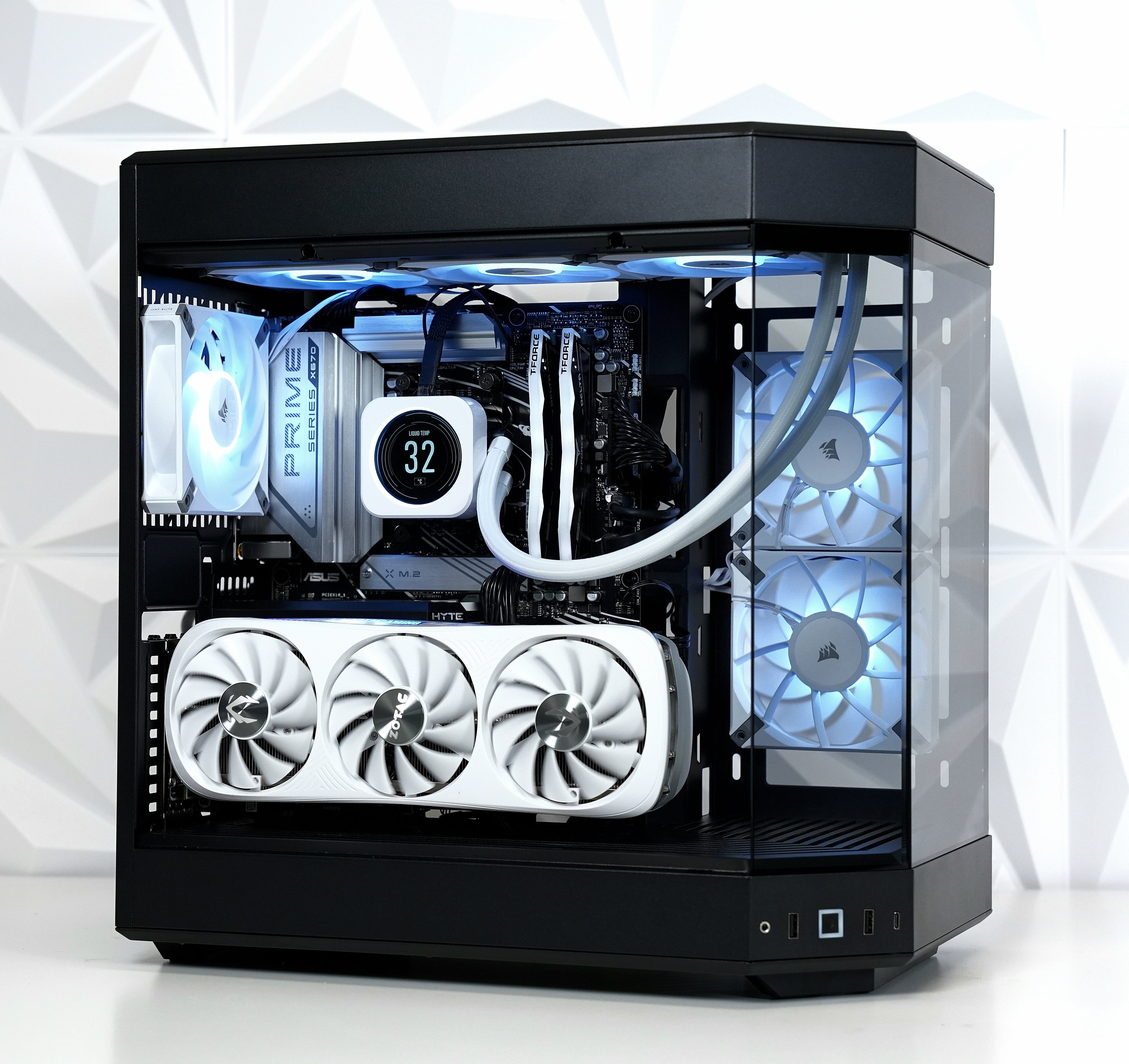 TECHNOID Limited Edition Gaming PC - GeForce RTX 5070 - AMD Ryzen 7 7800X3D - 32GB DDR5 - 2TB SSD - Win 11 PRO - AI Ready - 850w 80 Plus Gold PSU - VR Compatible - LCD AIO